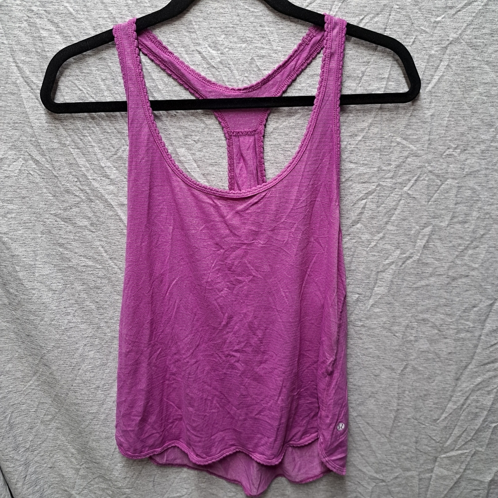 Lululemon 105F seriously light purple singlet size 10 guc